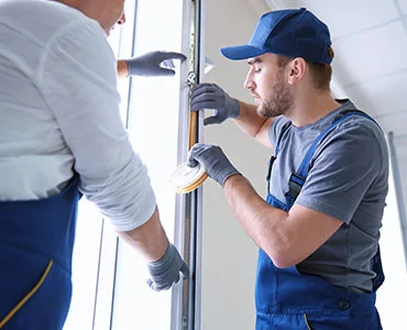 glass repair experts in Brampton
